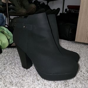 Black Report Booties